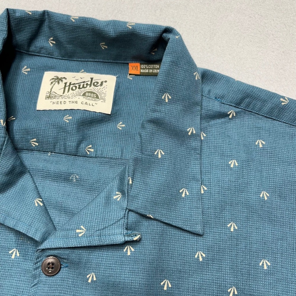 New Howler Bros Men XXL Blue Dobby Cotton Short Sleeve Button Shirt Arrow Print